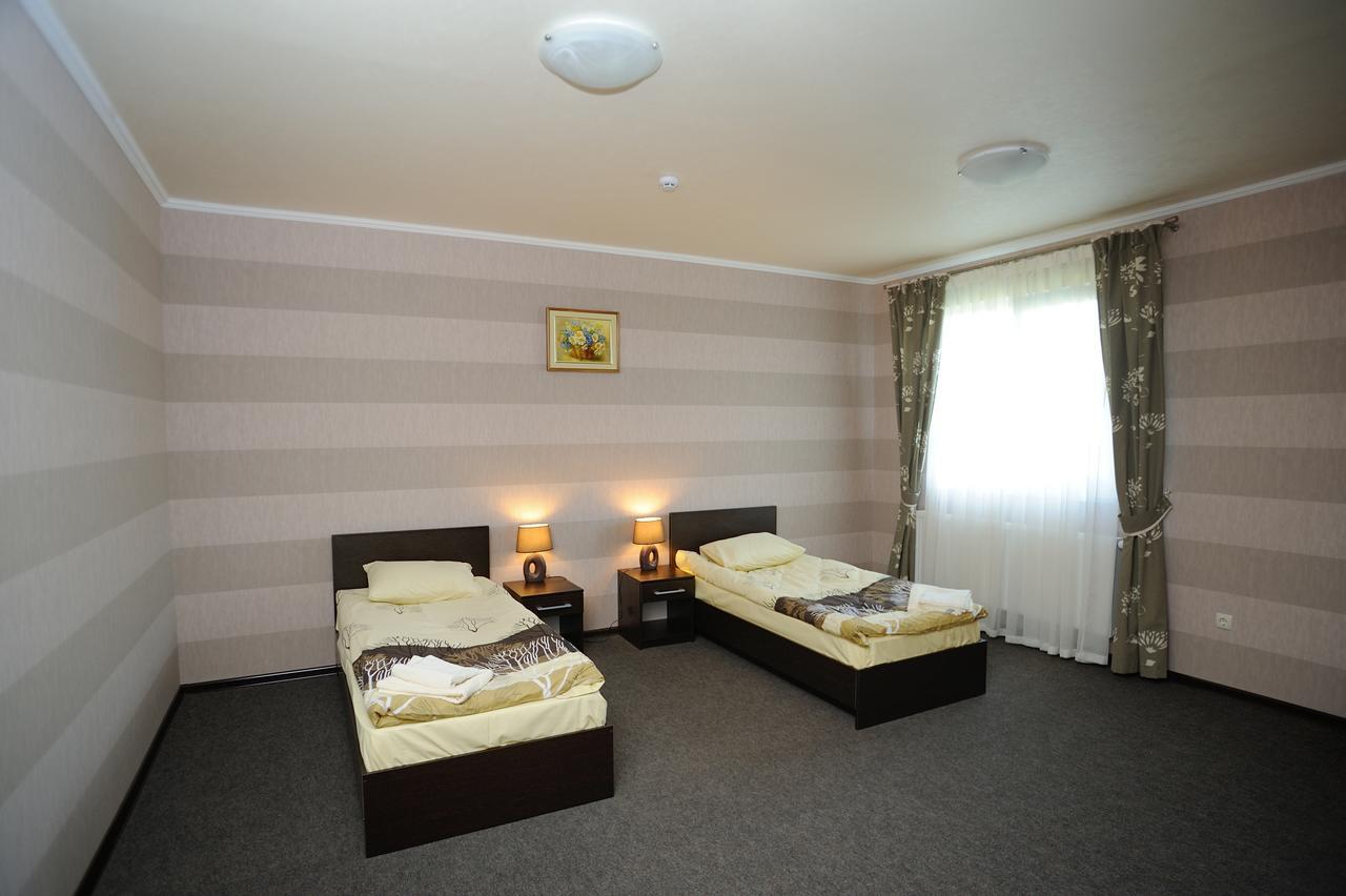 Hotel Vulyk Duliby Exterior photo